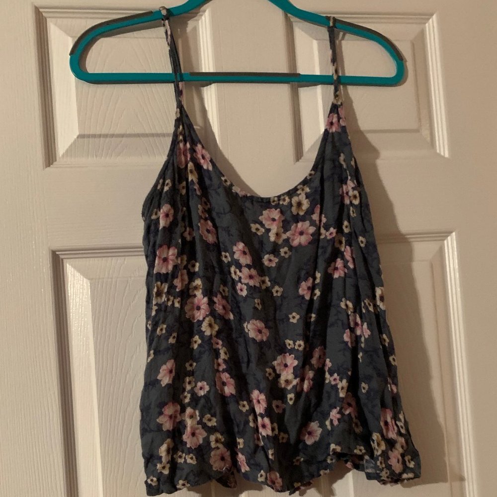 Button Back Floral Tank Top